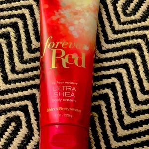 🆕 Forever Red ultra Shea body Cream 🛀 & BodyWork